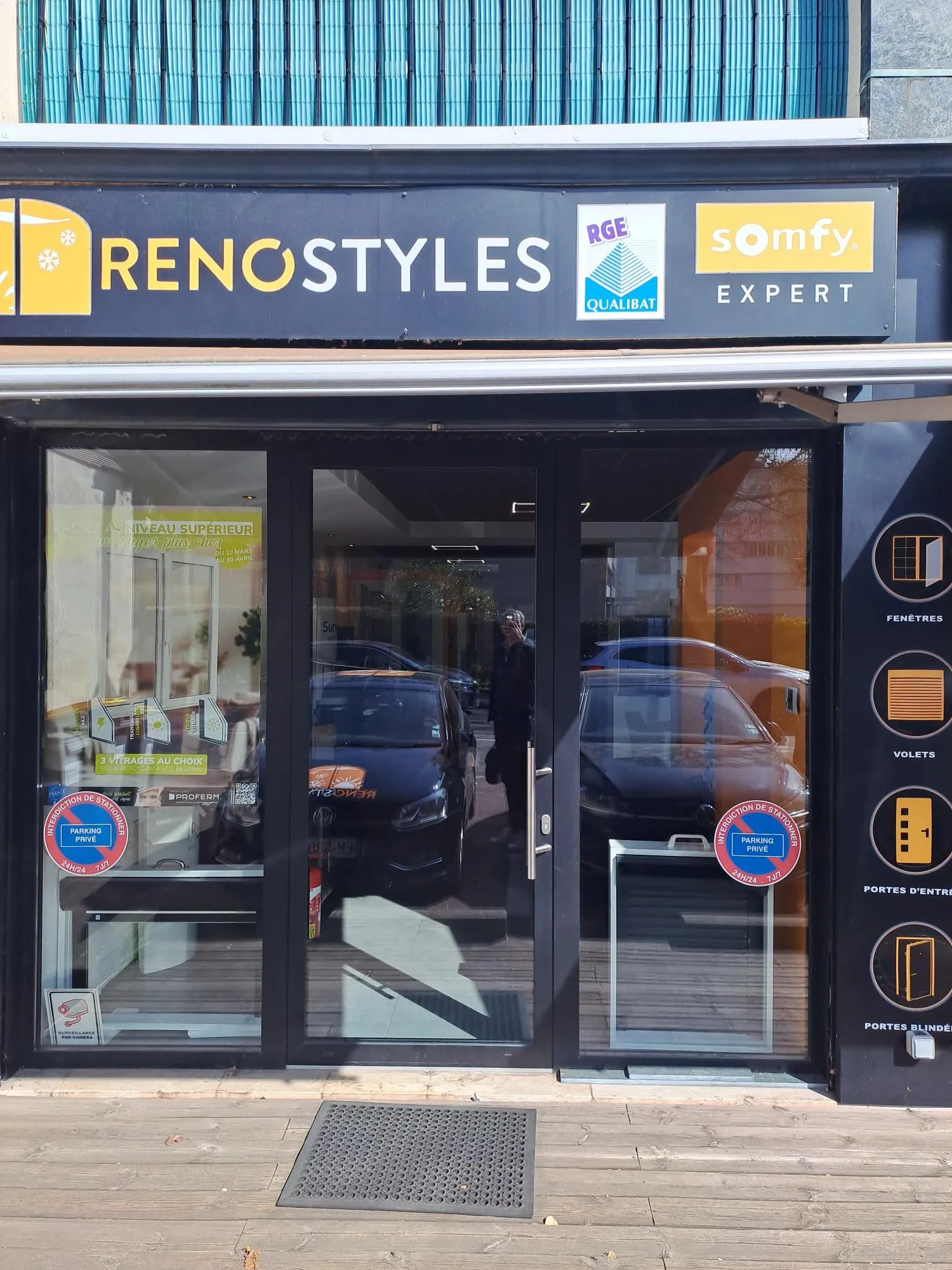 Façade du showroom de Renostyles