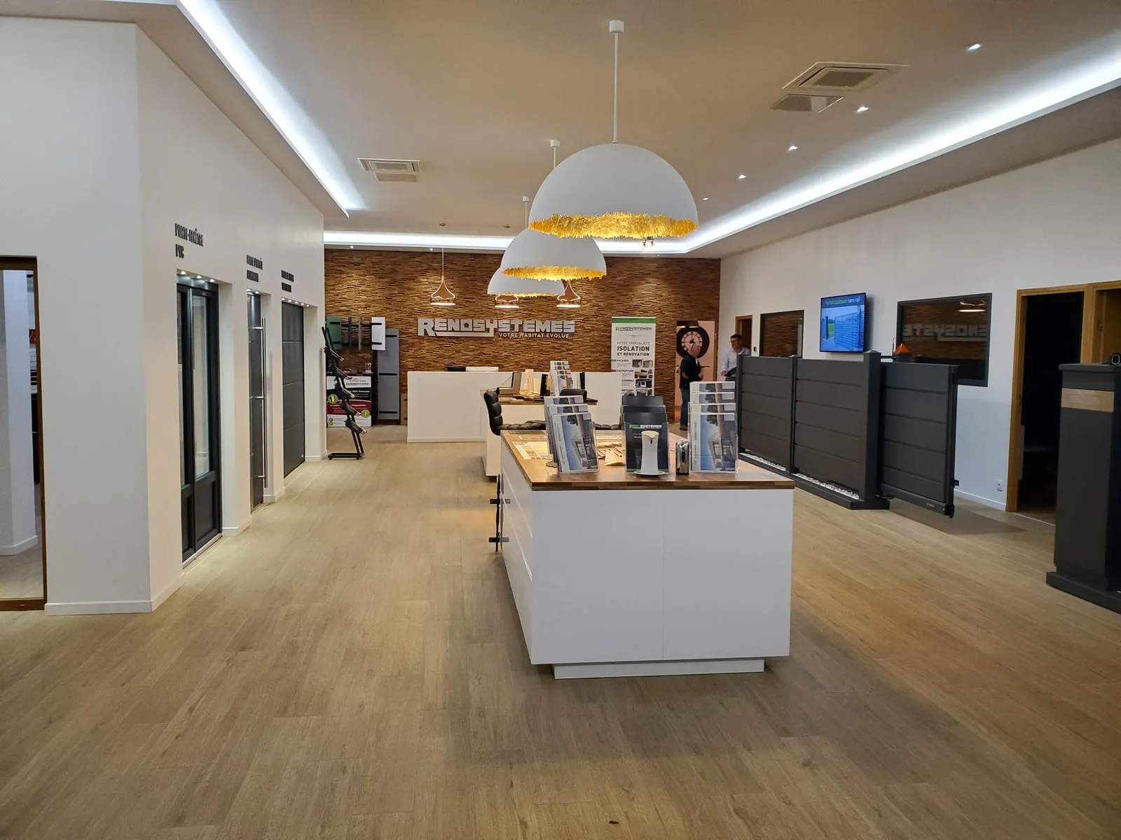 Façade du showroom de Renosystèmes