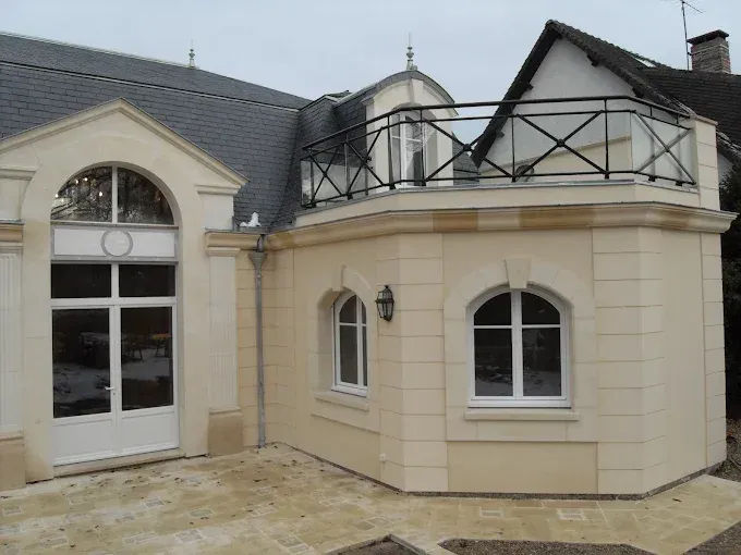 Façade du showroom de Lafuste Fermetures