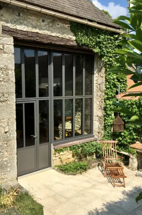 Façade du showroom de SLV Fermetures