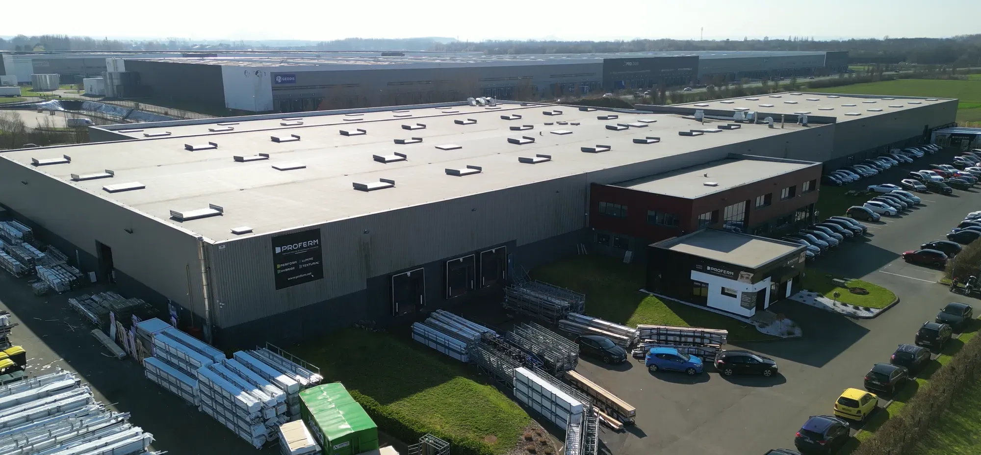 Vue aérienne de l’usine PROFERM à Douvrin