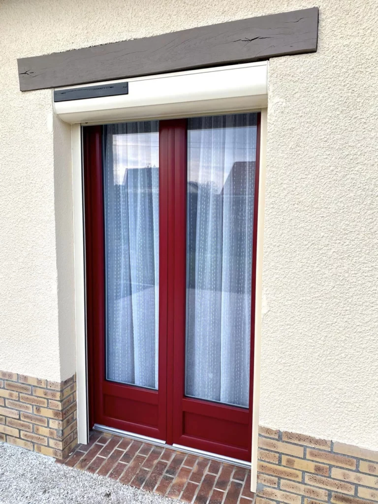 Porte-fenêtre 2 vantaux rouge 3004 HYBRIDE
