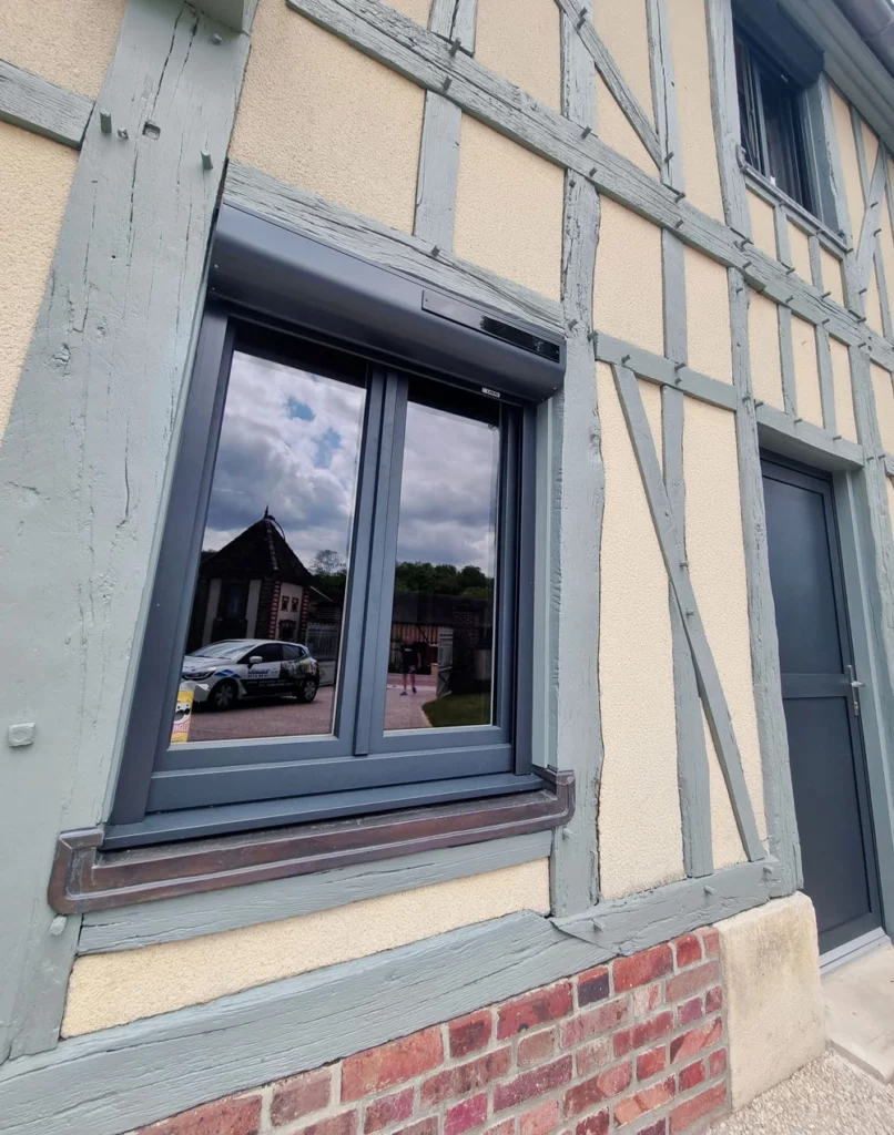 Fenêtre Hybride 2 vantaux extérieur gris anthracite