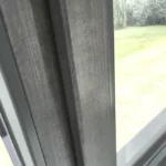 Zoom fenêtre TEXTURAL® gris écaillé